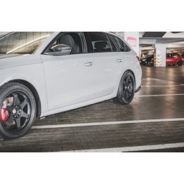 Накладки сплиттеры на пороги на Skoda Octavia IV RS